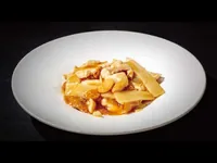 Pollo con almendras