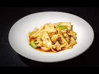 Pollo estilo thai (con bambú y pimiento)